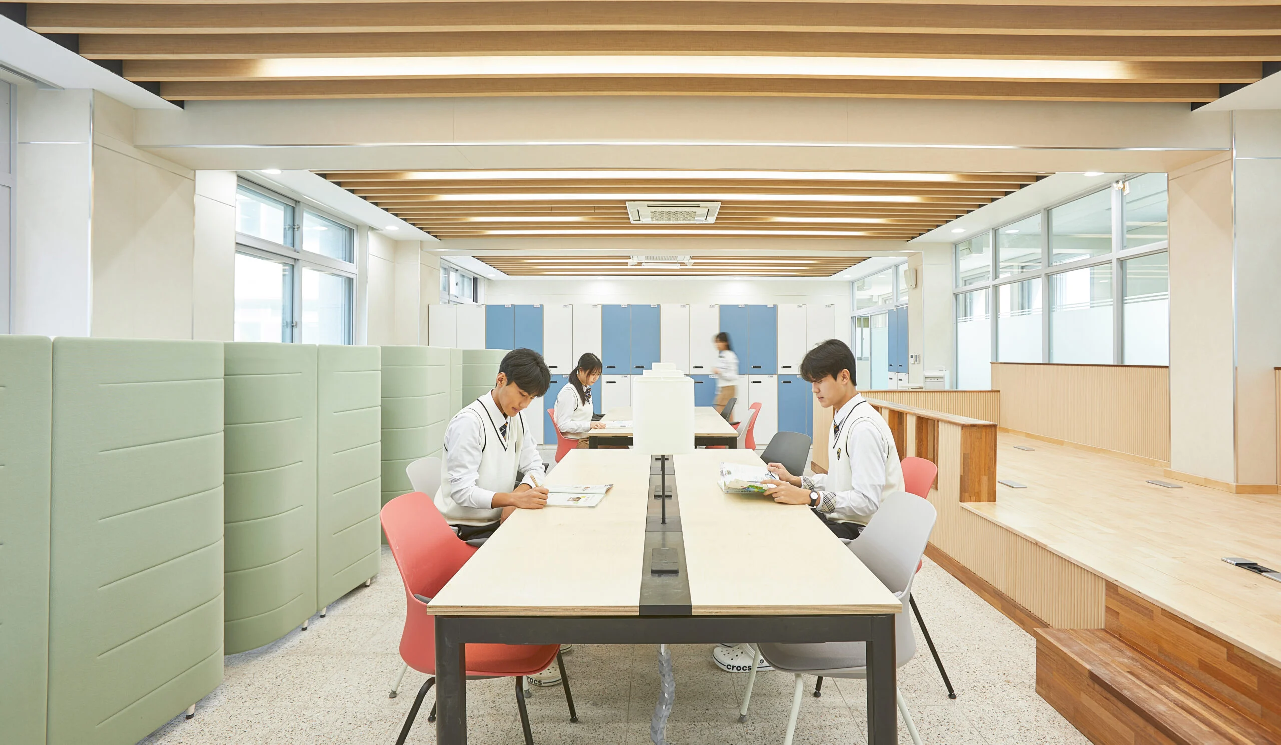 충남 홍주고등학교 가구 납품 — 학습 좌석·책상